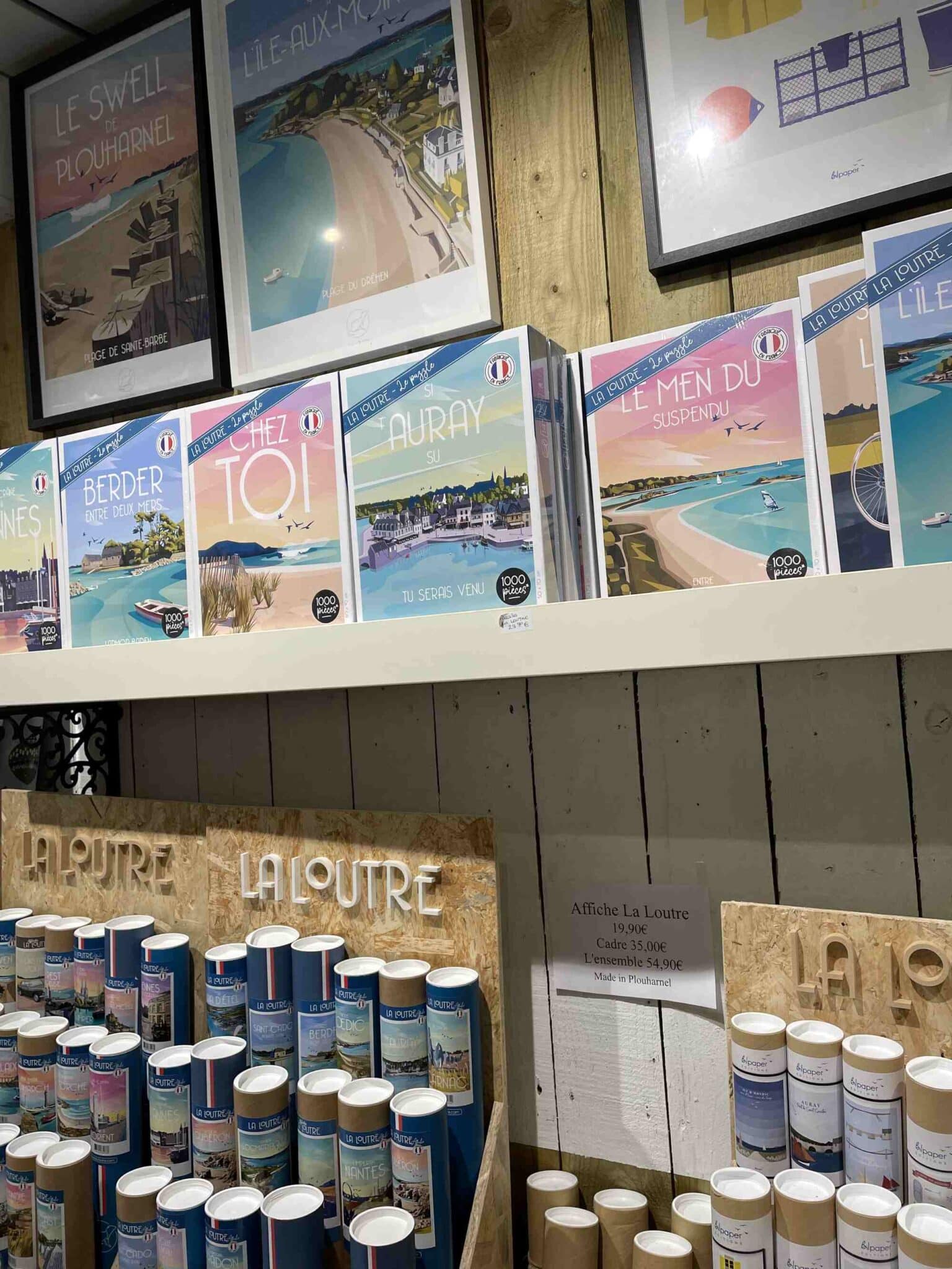 Rayon des affiches La Loutre de la Boutique L'Instant Déco à Auray