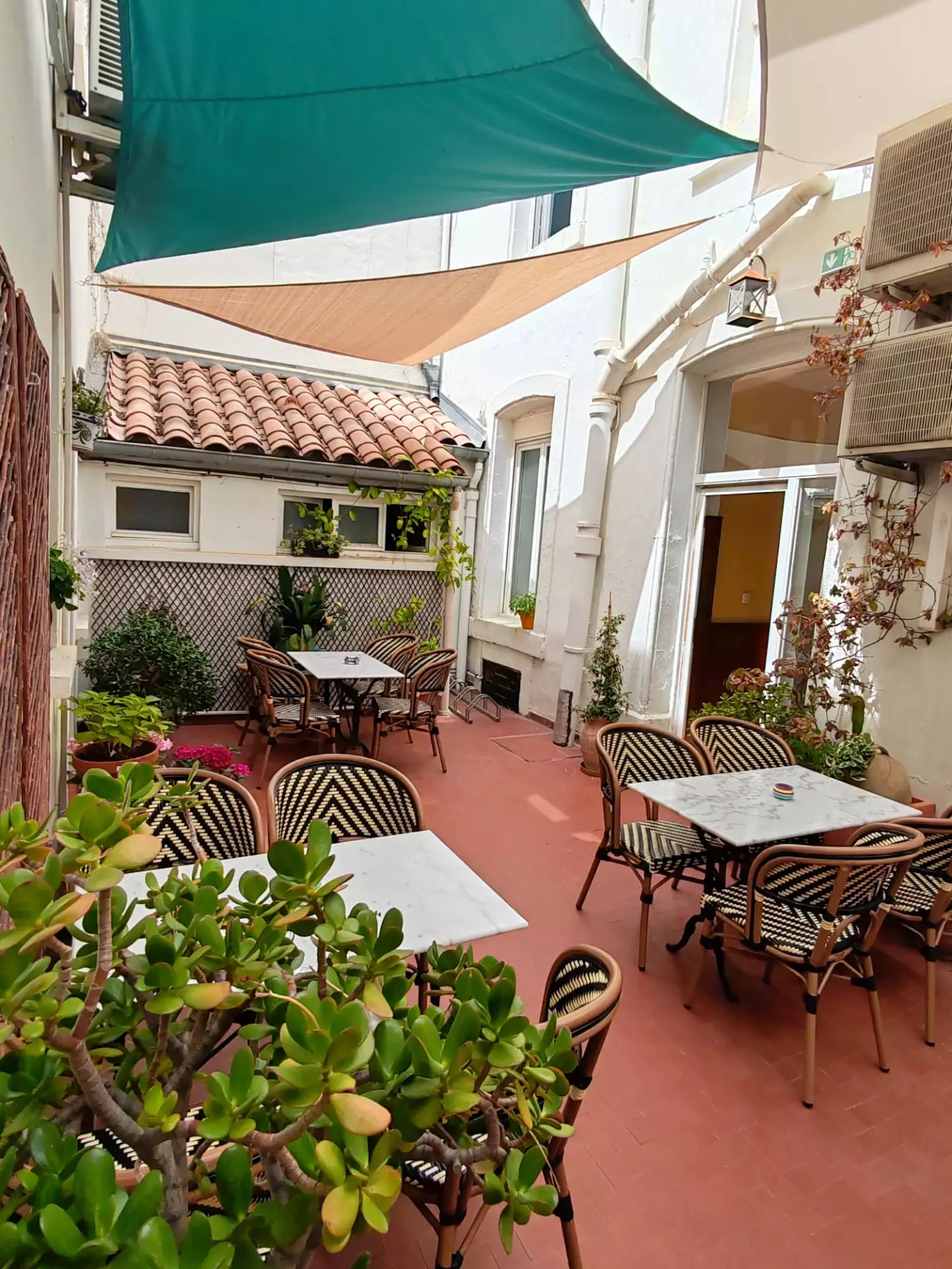 Patio de l'Hôtel de France à Narbonne