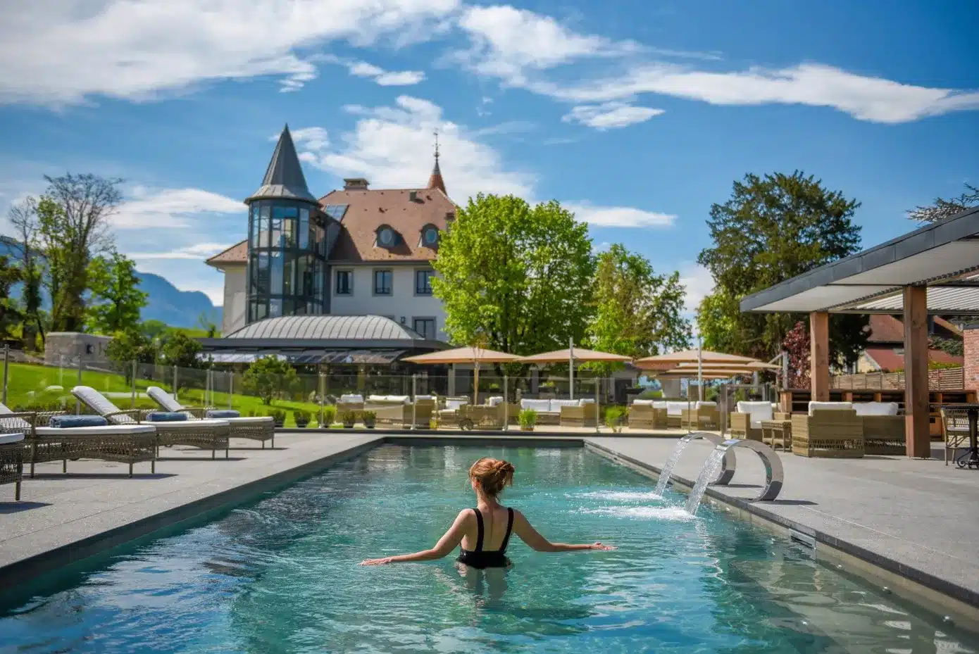 Piscine de l'hôtel 5 étoiles Château Brachet